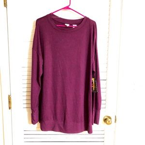 Long sleeve plum colored Avia tee. Size L. NWT.